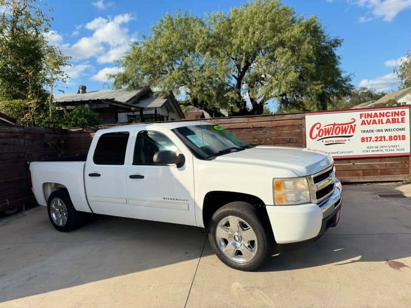 Used 2010 Chevrolet Silverado 1500 Crew Cab LT Pickup 4D 5 3/4 ft